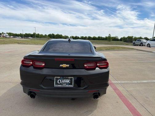 Black 2019 Chevrolet Camaro 1LS