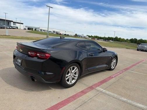 Black 2019 Chevrolet Camaro 1LS