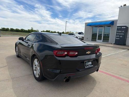 Black 2019 Chevrolet Camaro 1LS