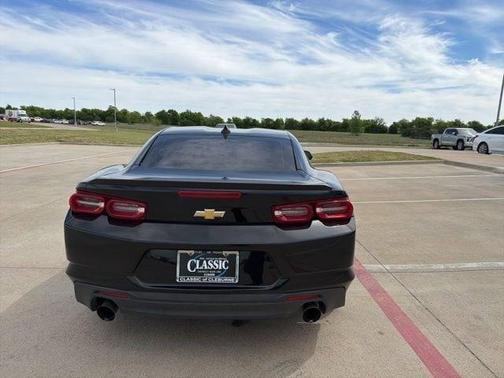 Black 2019 Chevrolet Camaro 1LS