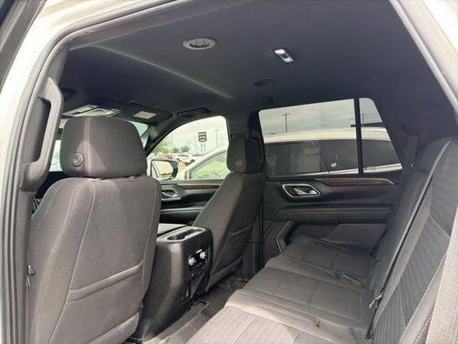 Summit White 2022 GMC Yukon SLE