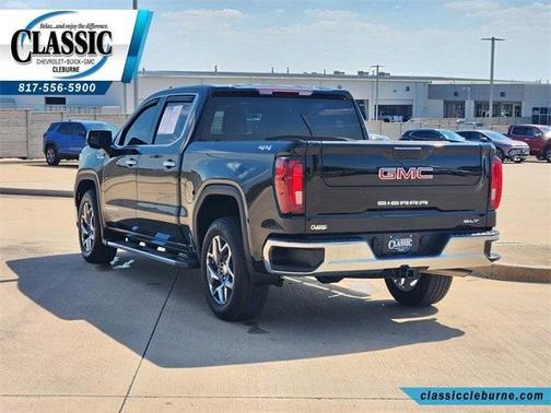 2025 GMC Sierra 1500 SLT