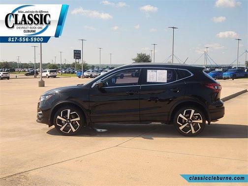 2022 Nissan Rogue Sport SL