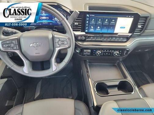 Summit White 2025 Chevrolet Silverado 2500 ZR2