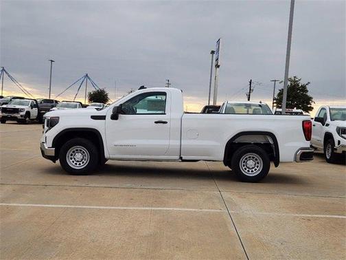 2025 GMC Sierra 1500 Pro
