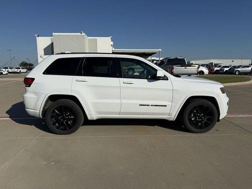 2020 Jeep Grand Cherokee Altitude