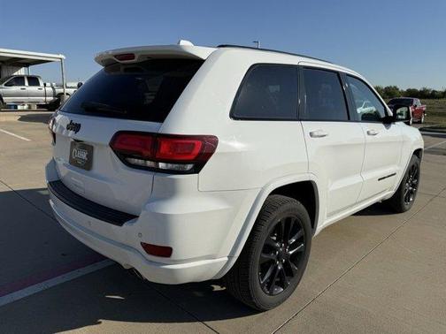 2020 Jeep Grand Cherokee Altitude