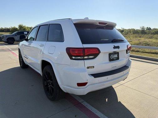 2020 Jeep Grand Cherokee Altitude