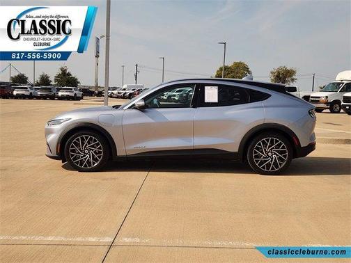 2022 Ford Mustang Mach-E Select