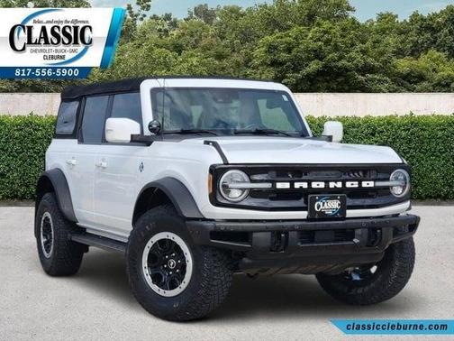 White 2023 Ford Bronco Base