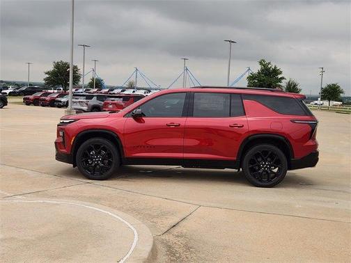2025 Chevrolet Traverse RS