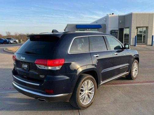 2018 Jeep Grand Cherokee Summit