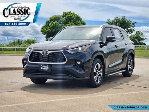 2024 Toyota Highlander LE