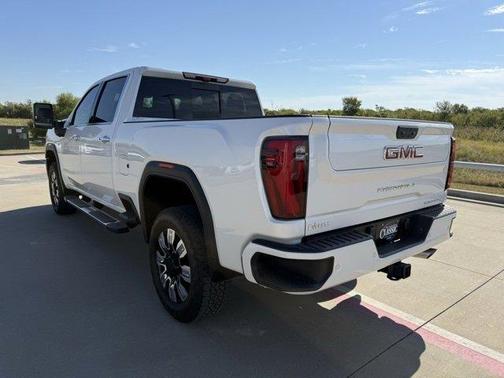 2024 GMC Sierra 2500 Denali