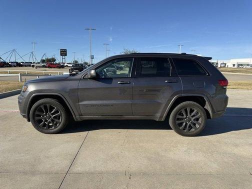 2018 Jeep Grand Cherokee Altitude