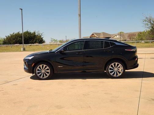 Ebony Twilight Metallic 2026 Buick Envista Avenir