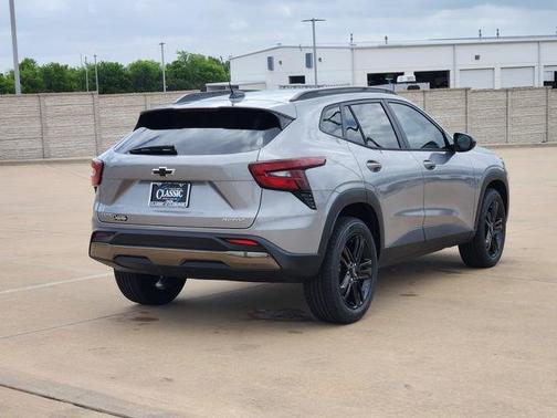 Sterling Gray Metallic 2026 Chevrolet Trax ACTIV