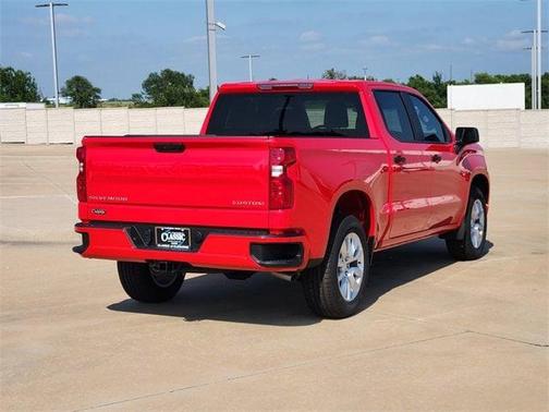 2025 Chevrolet Silverado 1500 Custom