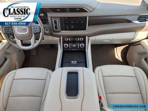 White Frost Tri-Coat 2023 GMC Yukon Denali