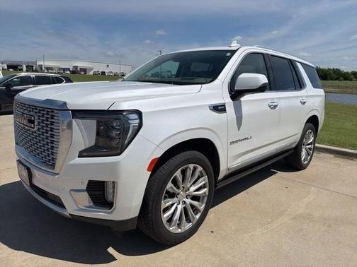 White Frost Tri-Coat 2023 GMC Yukon Denali