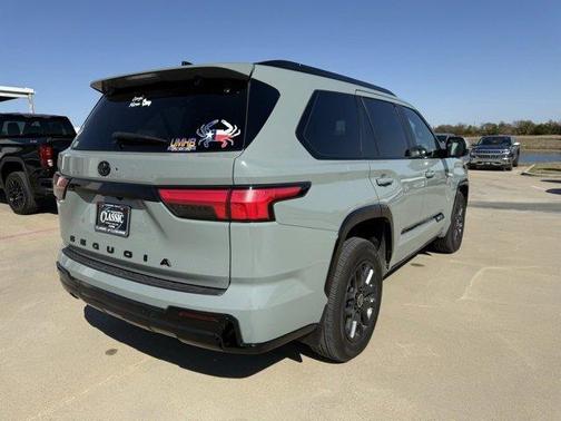 2024 Toyota Sequoia SR5