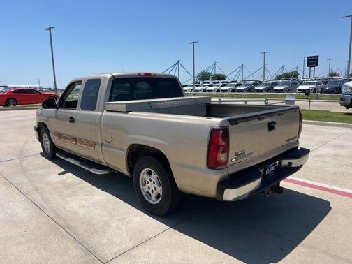 2004 Chevrolet Silverado 1500 LS Extended Cab
