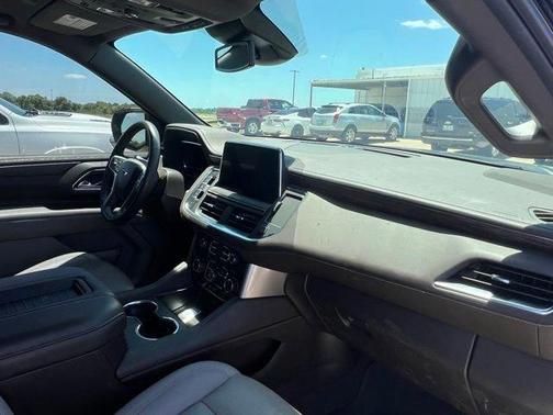 Black 2024 Chevrolet Suburban Z71