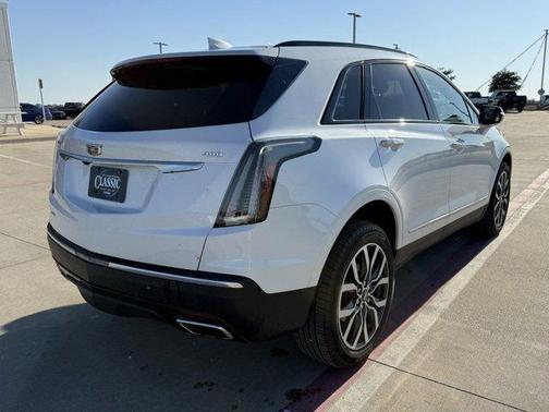 2024 Cadillac XT5 Sport