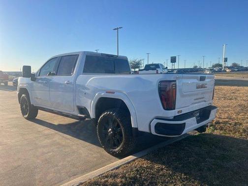 2025 GMC Sierra 2500 AT4