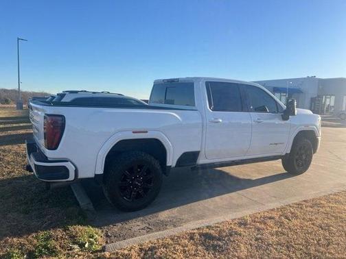 2025 GMC Sierra 2500 AT4