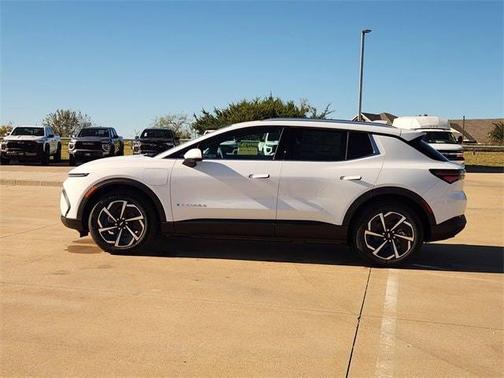 2026 Chevrolet Equinox EV LT 2