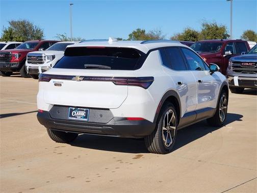 2026 Chevrolet Equinox EV LT 2