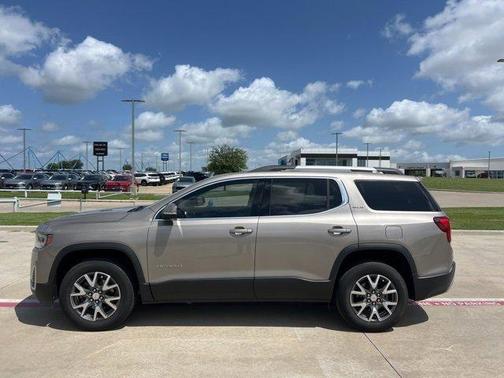 2022 GMC Acadia SLE