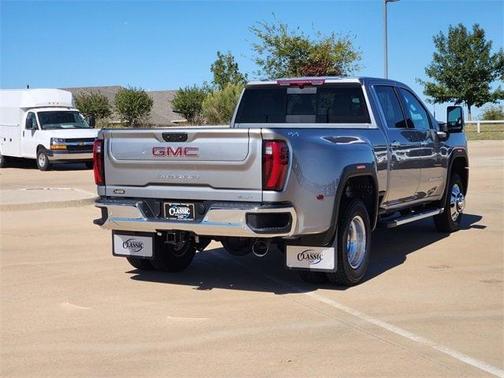 2026 GMC Sierra 3500 SLT