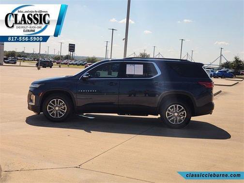 2023 Chevrolet Traverse LT Cloth