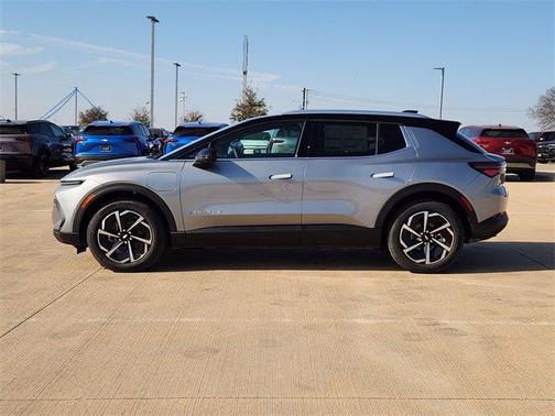 2026 Chevrolet Equinox EV LT 2