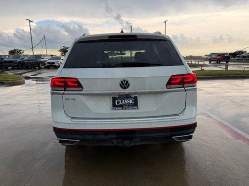 Pure White 2023 Volkswagen Atlas 3.6L SE w/Technology