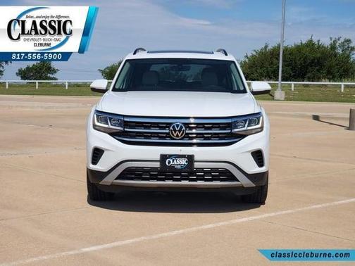 Pure White 2023 Volkswagen Atlas 3.6L SE w/Technology