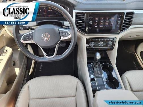 Pure White 2023 Volkswagen Atlas 3.6L SE w/Technology