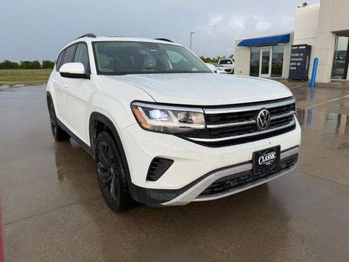 Pure White 2023 Volkswagen Atlas 3.6L SE w/Technology