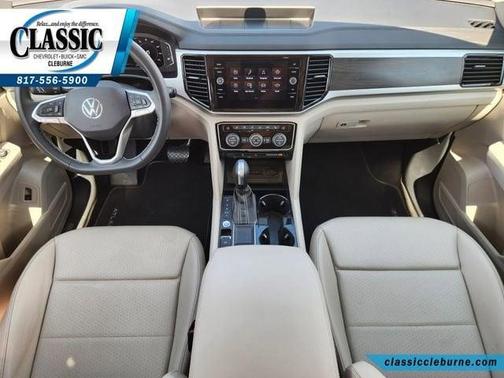 Pure White 2023 Volkswagen Atlas 3.6L SE w/Technology