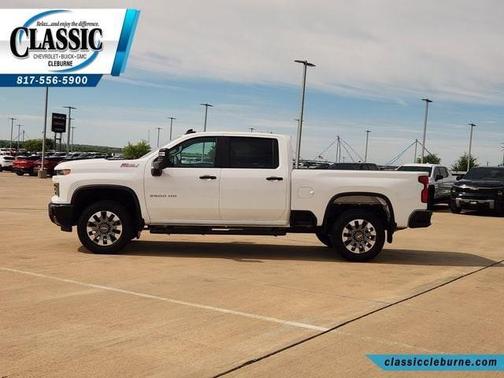 Summit White 2025 Chevrolet Silverado 2500 Custom