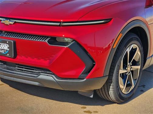 2026 Chevrolet Equinox EV LT 2