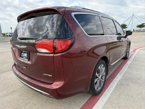 2019 Chrysler Pacifica Limited