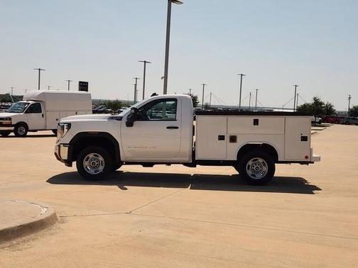 Summit White 2024 GMC Sierra 2500 Pro