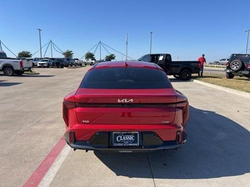 2025 Kia K4 GT-Line Turbo