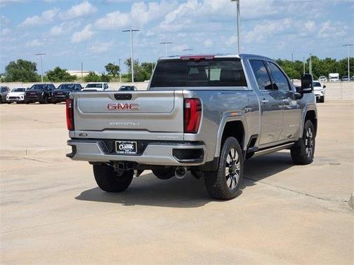 2025 GMC Sierra 2500 Denali