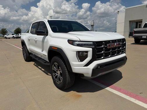 Summit White 2024 GMC Canyon AT4