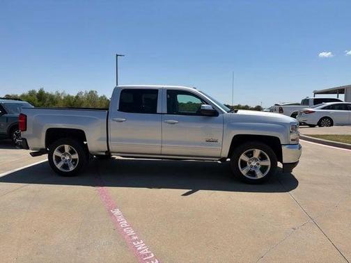 Silver Ice Metallic 2018 Chevrolet Silverado 1500 1LT