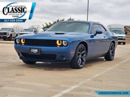 2022 Dodge Challenger SXT